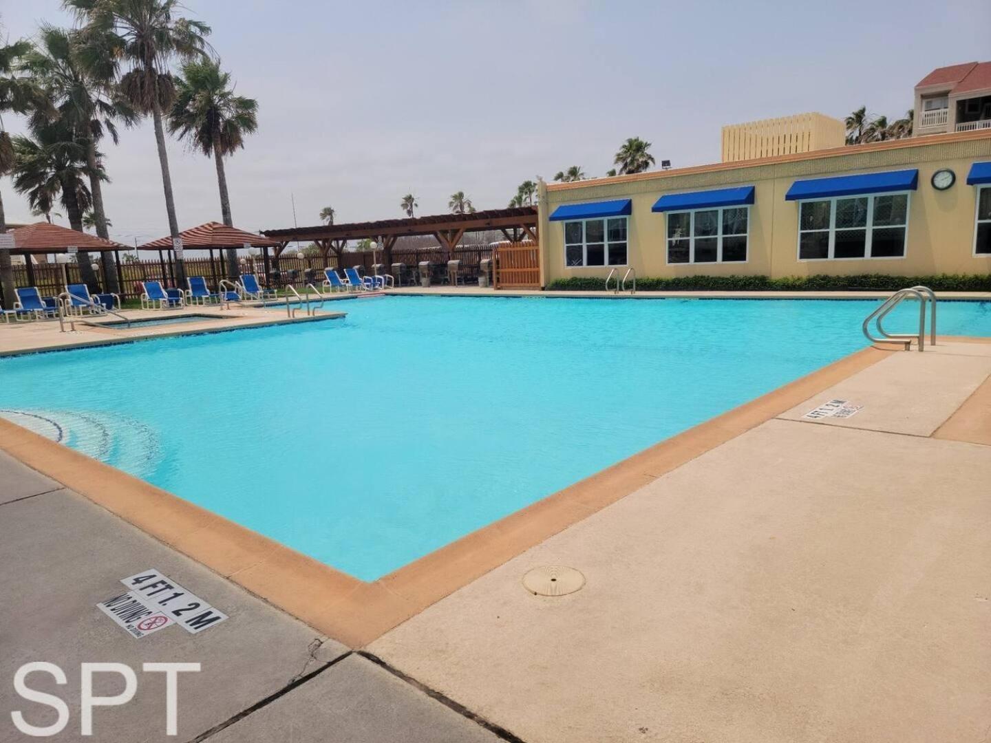 Beach Access Condo With Pool, Hot Tub Area & Bbq - Gulfview I - Unit 213 South Padre Island Zewnętrze zdjęcie